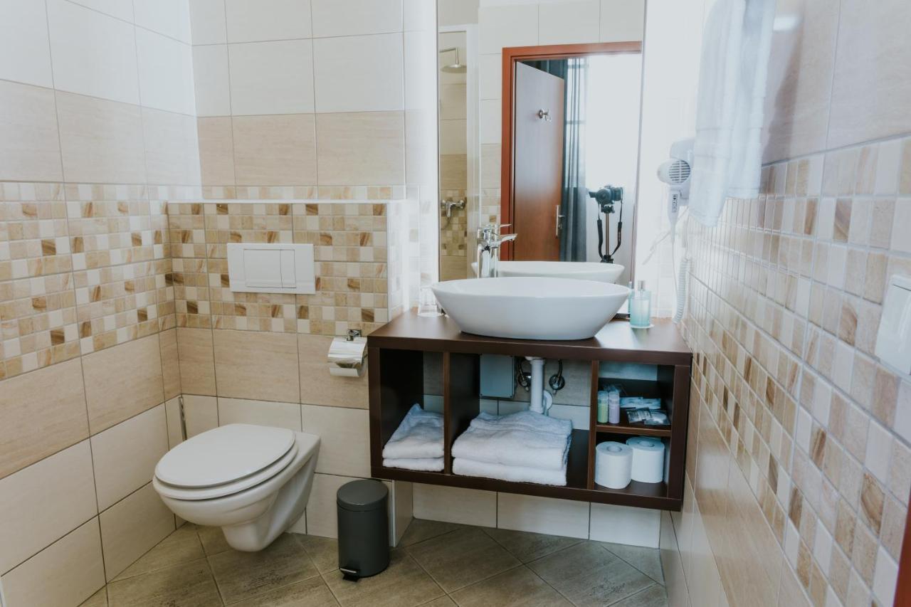 Wellness Hotel Liberecka Vysina מראה חיצוני תמונה
