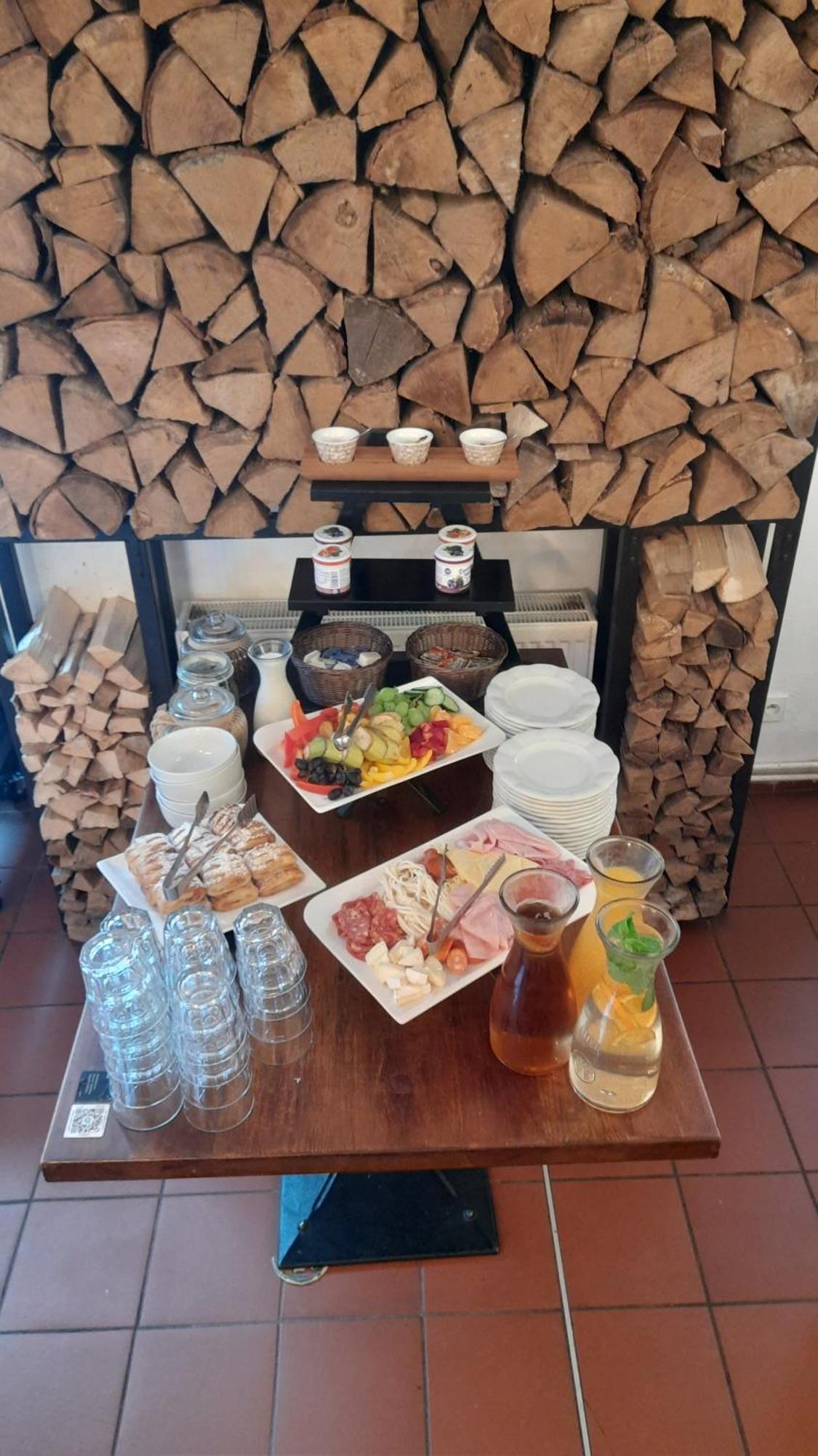 Wellness Hotel Liberecka Vysina מראה חיצוני תמונה